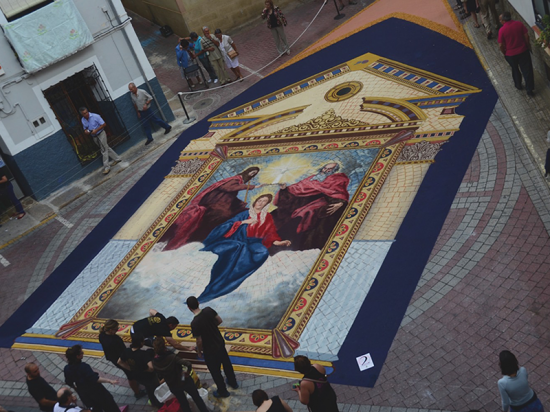 Alfombras del Corpus. Elche de la Sierra.  Declaradas Fiesta de Interés Turístico Nacional y Bien de Interés Cultural ALFOMBRA SERRIN DEL CORPUS ELCHE DE LA SIERRA