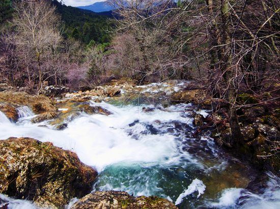 Chorros o nacimiento del río Mundo. Riópar.  Nacimiento río Mundo 2