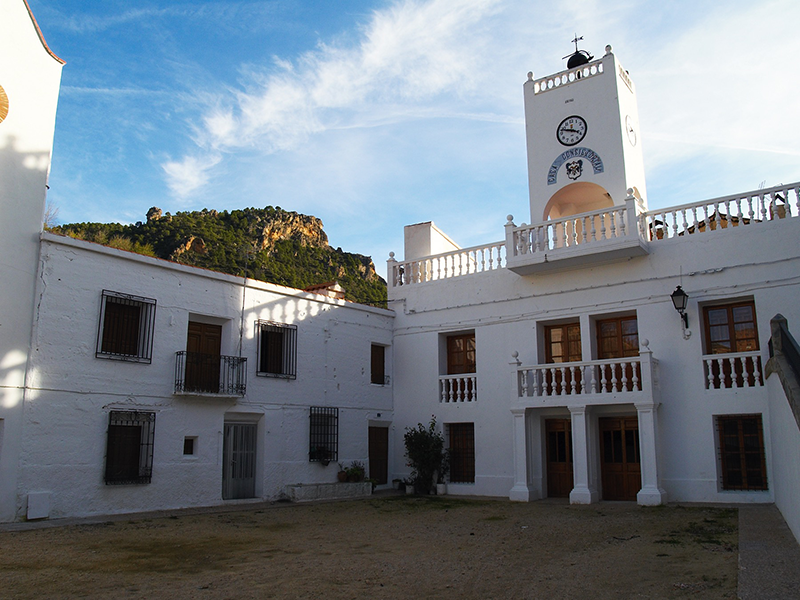 Antiguo Ayuntamiento de Molinicos  Antiguo ayuntamiento