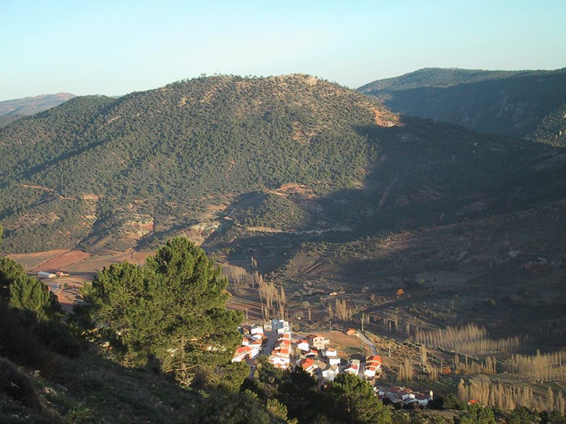 Alto del Bañadero. Paterna del Madera.  bañadero