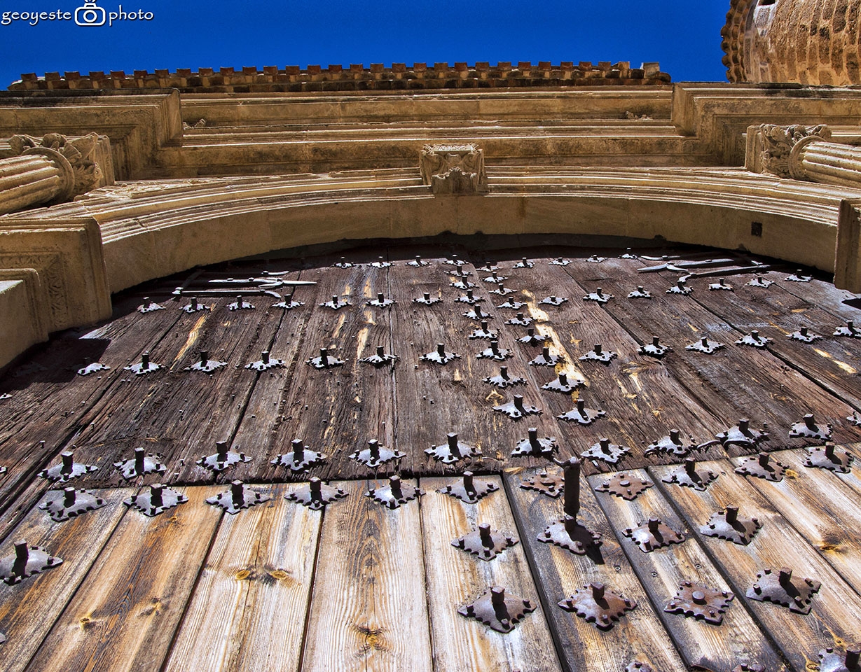 Iglesia de la Asunción. Yeste.  portico