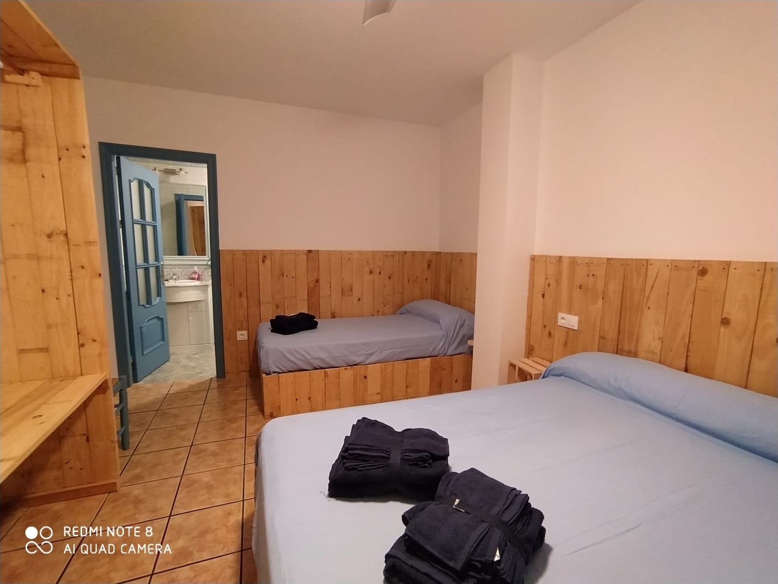 Casas Rurales Rioparden Habit. triple. Casa Montgó