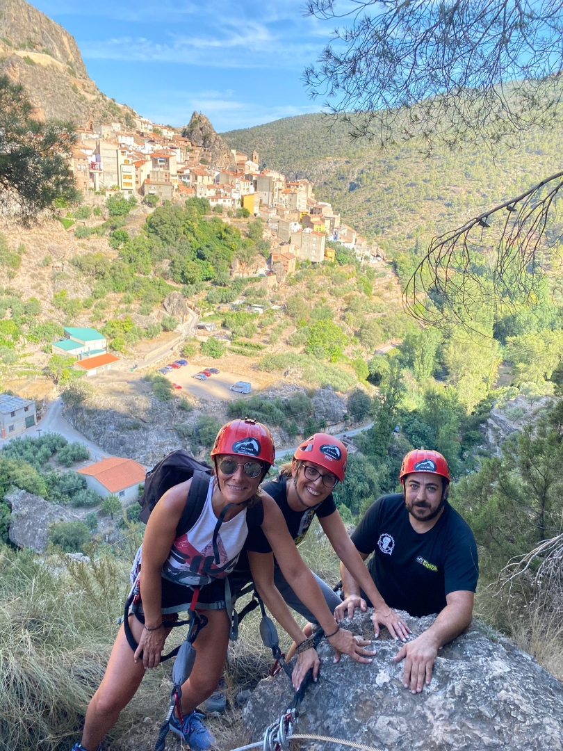 Akawi Sierra del Segura via ferrata ayna