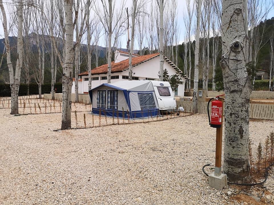 Camping Río Tus