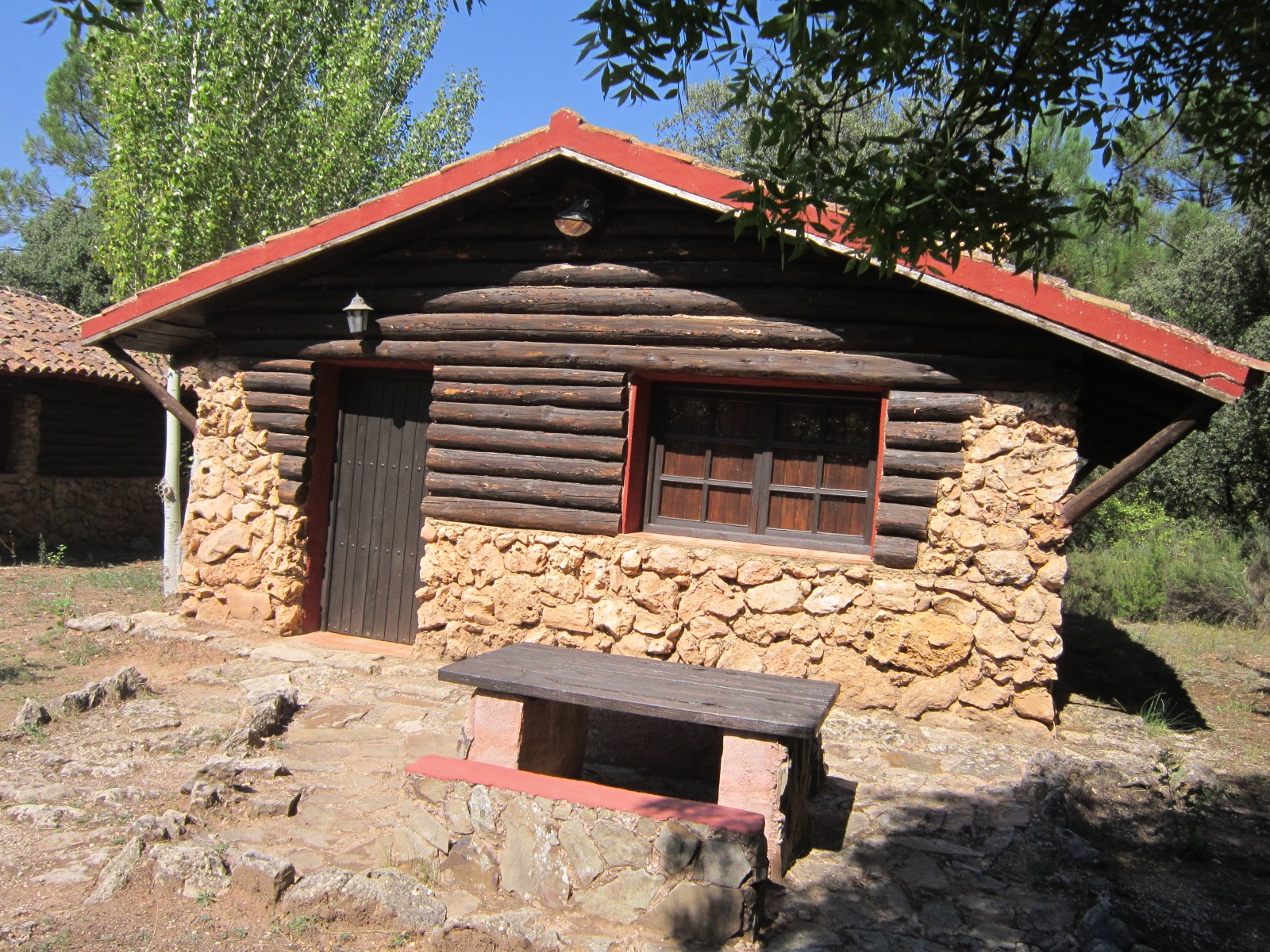 Cabañas La Dehesa exterior cabaña