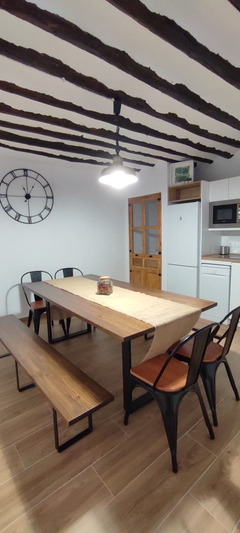 El Cant&oacute;n Alojamiento Rural comedor-cocina