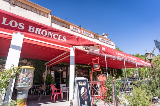 Hostal Restaurante Los Bronces