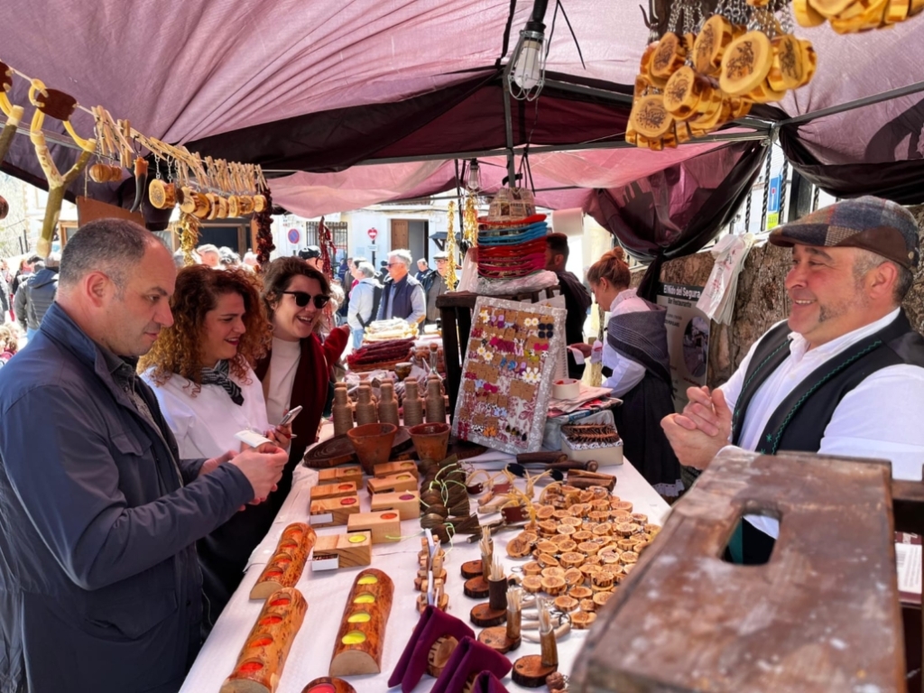 IV FERIA SERRANA
